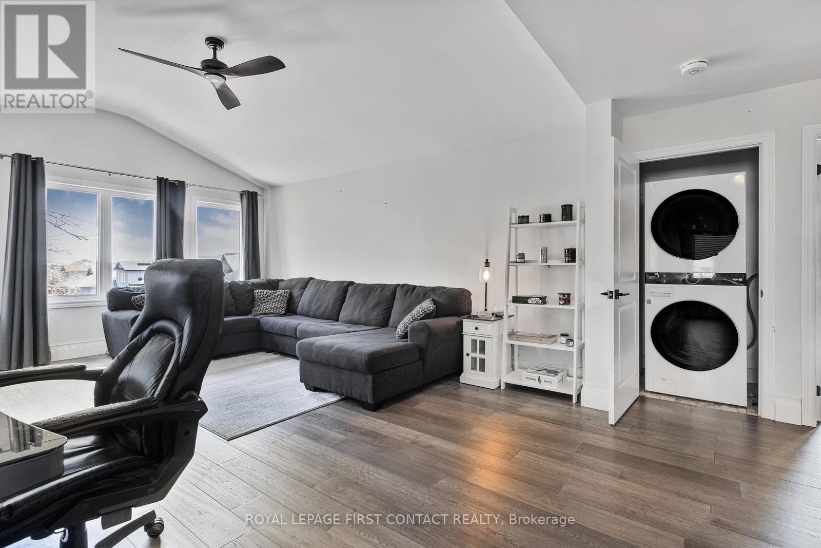 Photo 38 of 3075 Orion Boulevard, Orillia ON