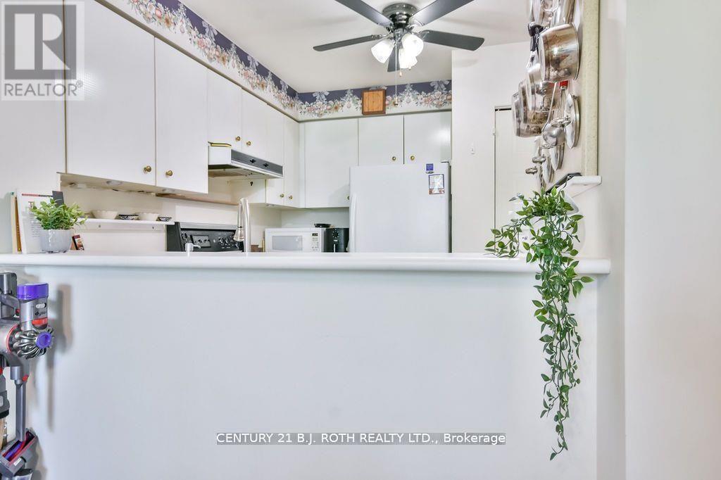 Photo 18 of 508 150 Dunlop Street E, Barrie ON