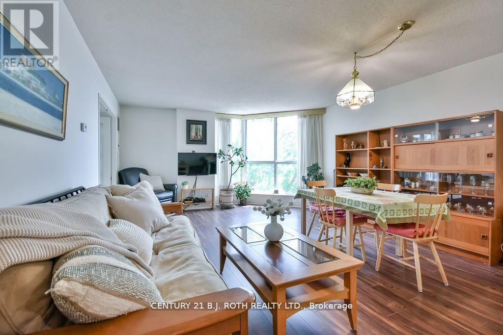Photo 15 of 508 150 Dunlop Street E, Barrie ON