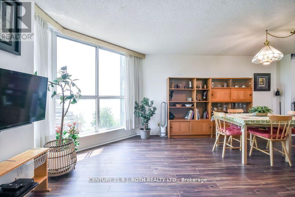 Photo 14 of 508 150 Dunlop Street E, Barrie ON