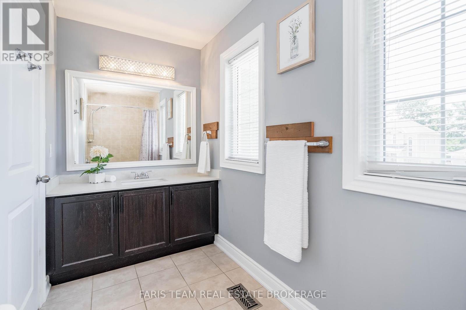 Photo 21 of 53 Christy Drive, Wasaga Beach ON