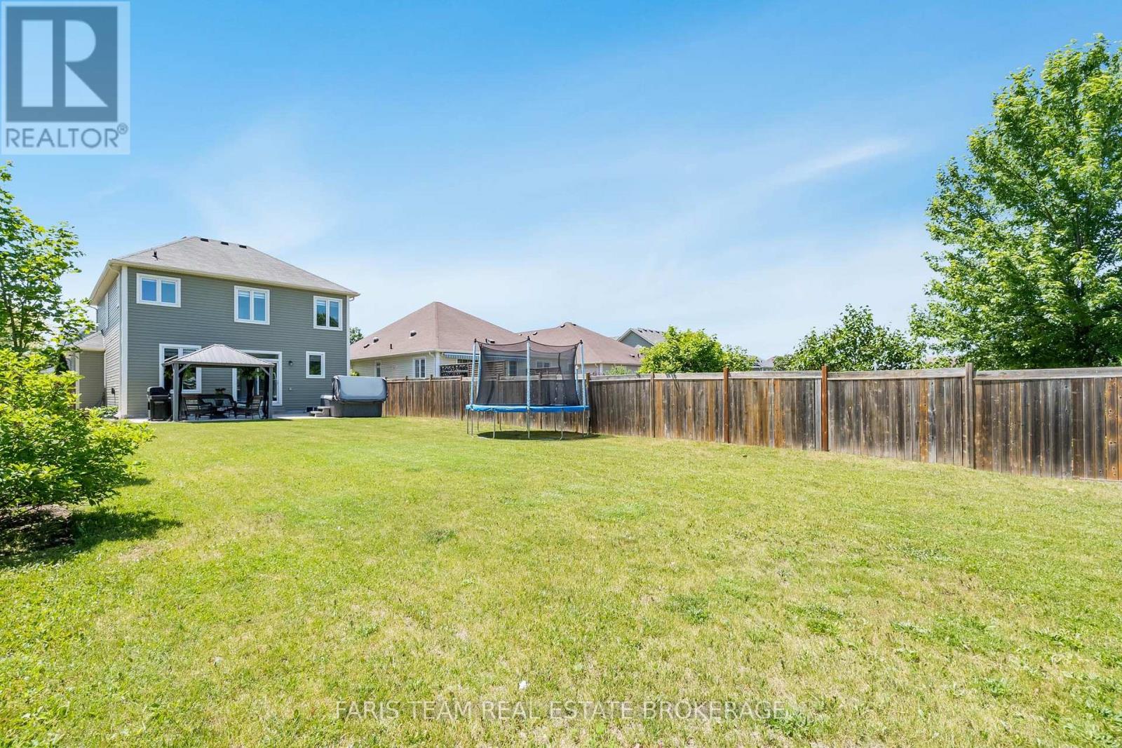 Photo 29 of 53 Christy Drive, Wasaga Beach ON