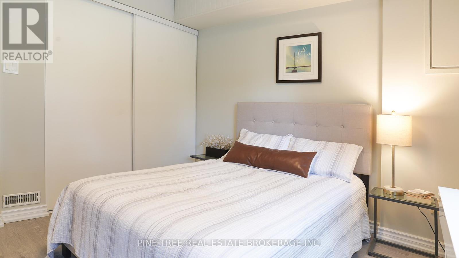 Photo 11 of 11 30 Laguna Parkway, Ramara ON