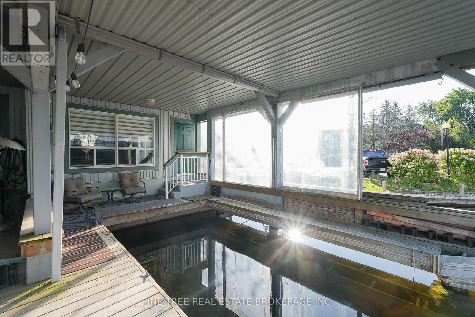 Photo 4 of 11 30 Laguna Parkway, Ramara ON