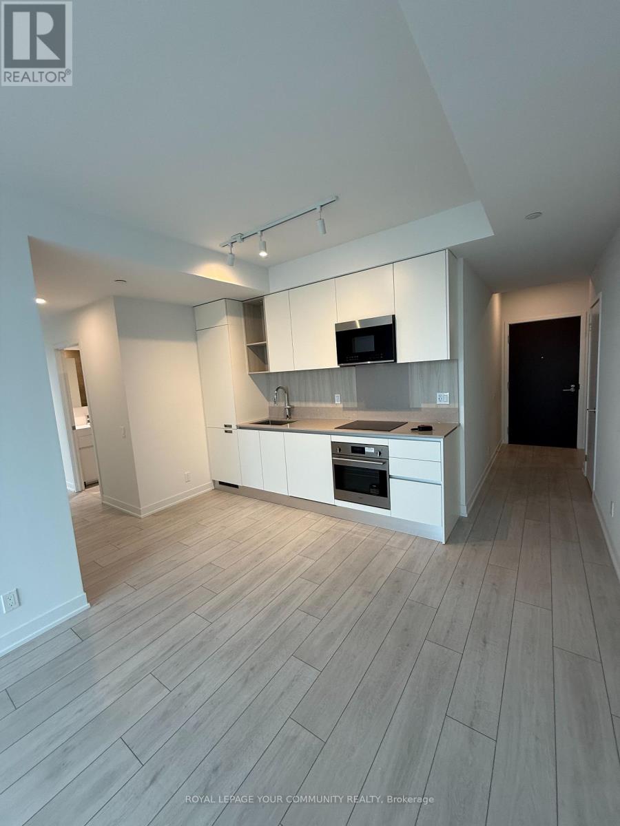 Photo 14 of 39 Mary Street, Barrie ON