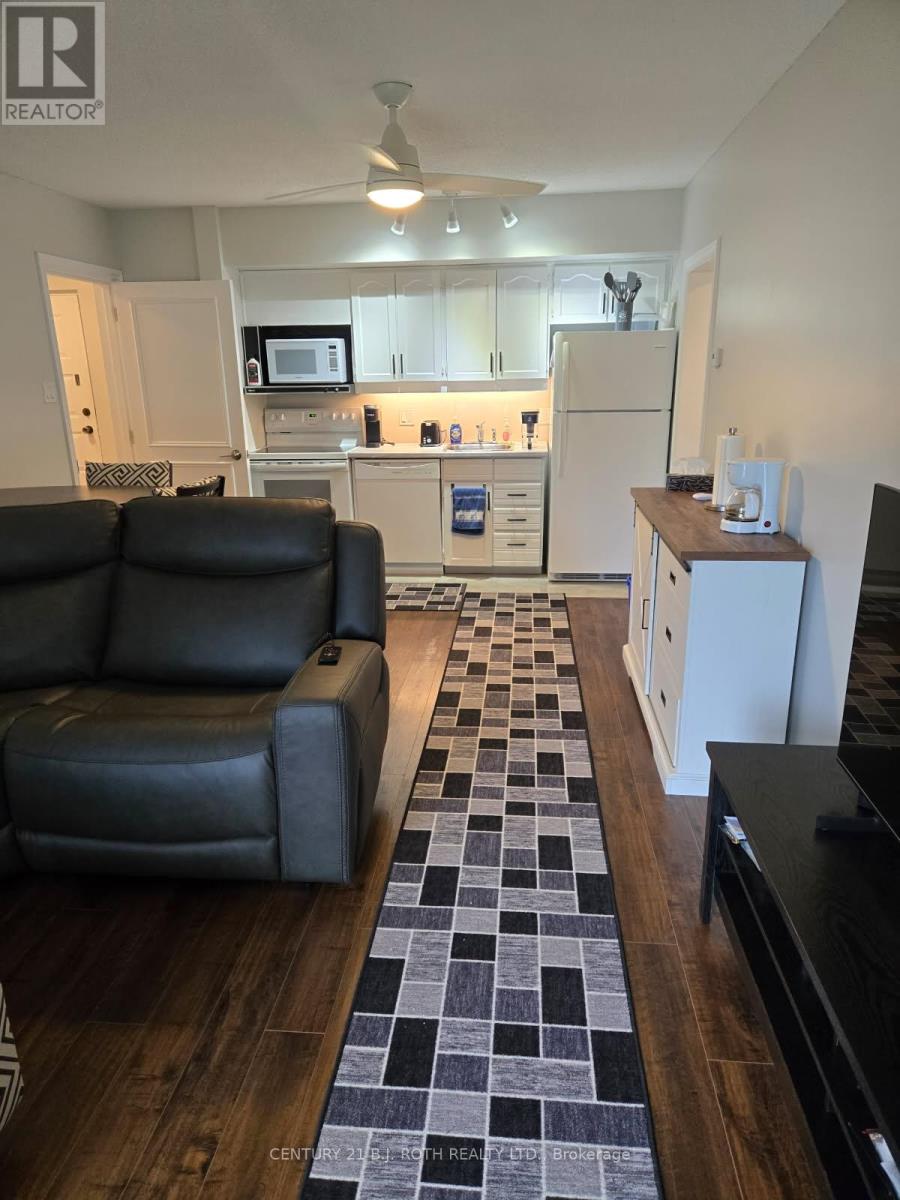 Photo 13 of 15 60 Laguna Parkway, Ramara ON