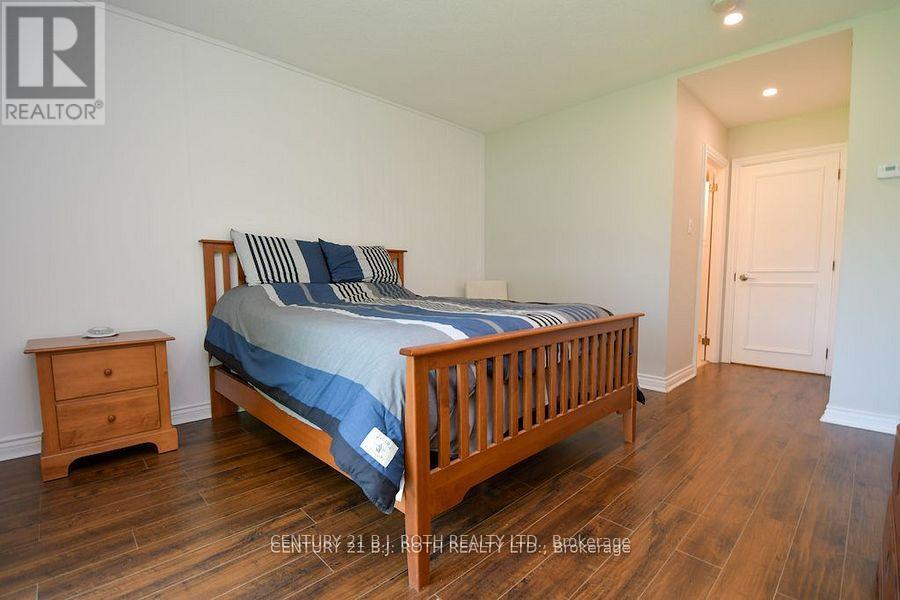 Photo 7 of 15 60 Laguna Parkway, Ramara ON