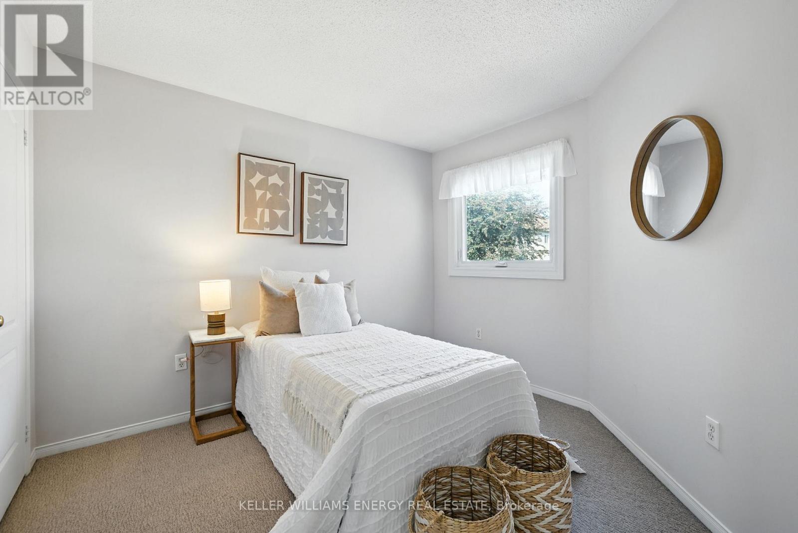 Photo 15 of 14 Bach Avenue, Whitby ON