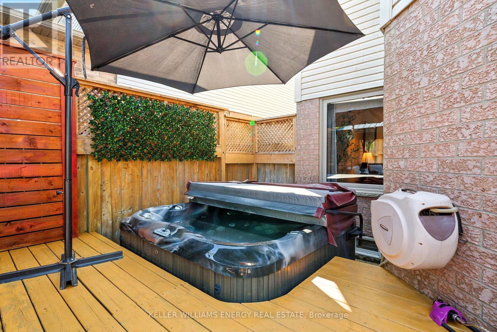 Photo 13 of 14 Bach Avenue, Whitby ON
