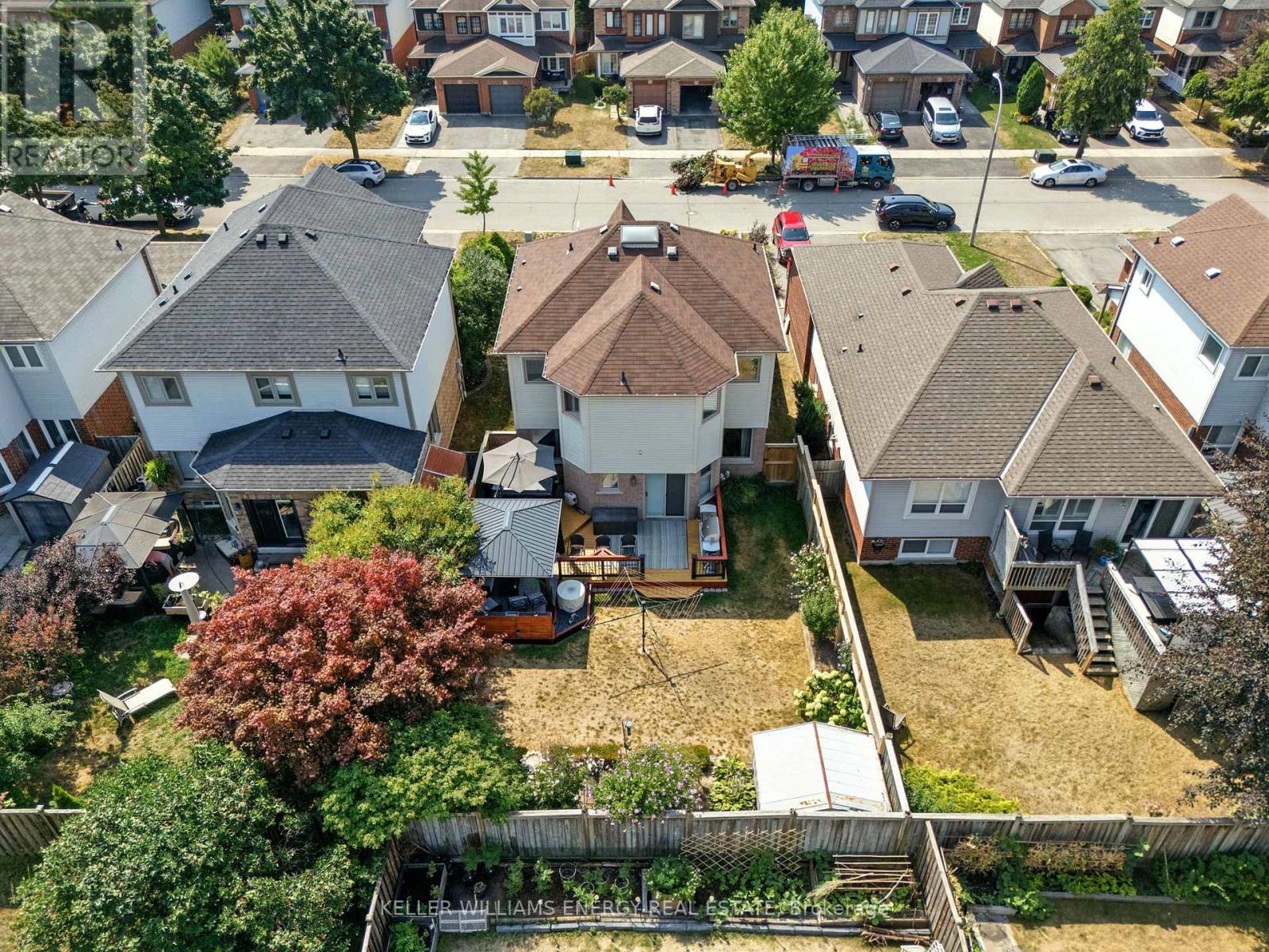 Photo 18 of 14 Bach Avenue, Whitby ON