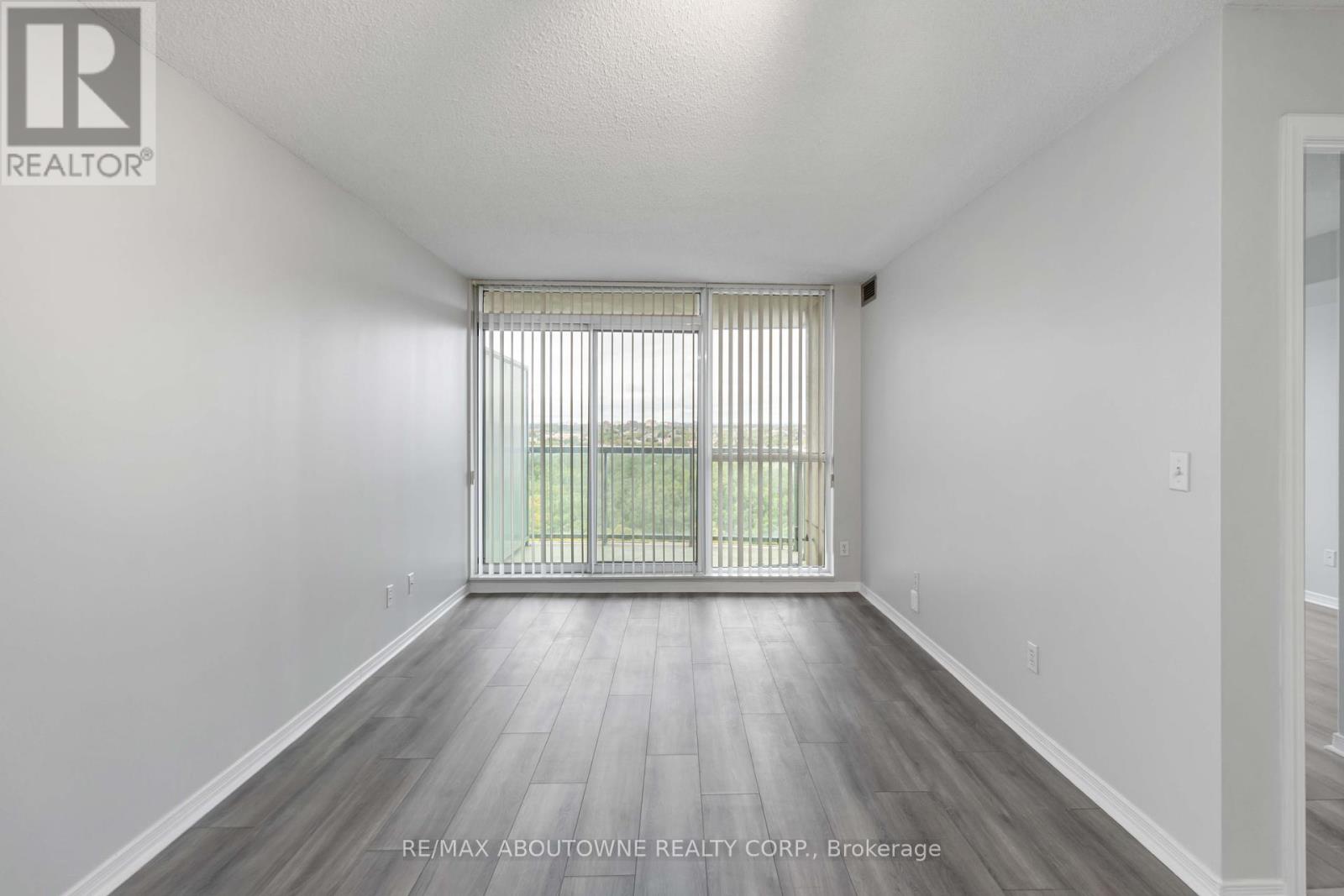 Photo 12 of 1213 2565 Erin Centre Boulevard, Mississauga ON