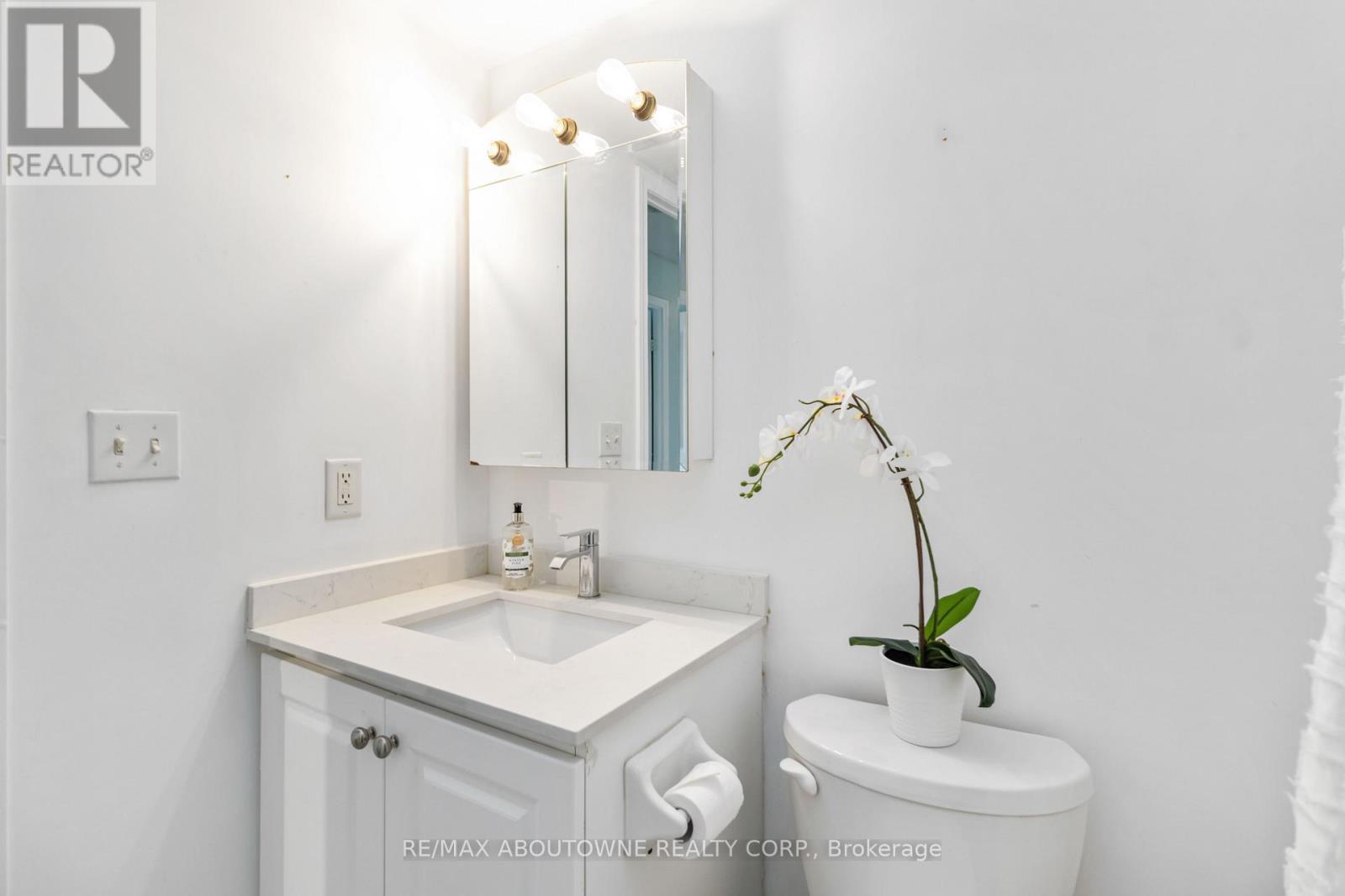 Photo 18 of 1213 2565 Erin Centre Boulevard, Mississauga ON