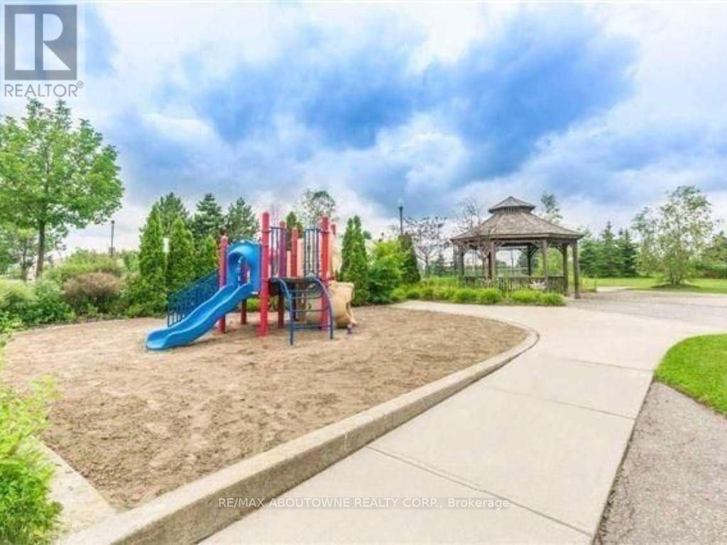 Photo 37 of 1213 2565 Erin Centre Boulevard, Mississauga ON