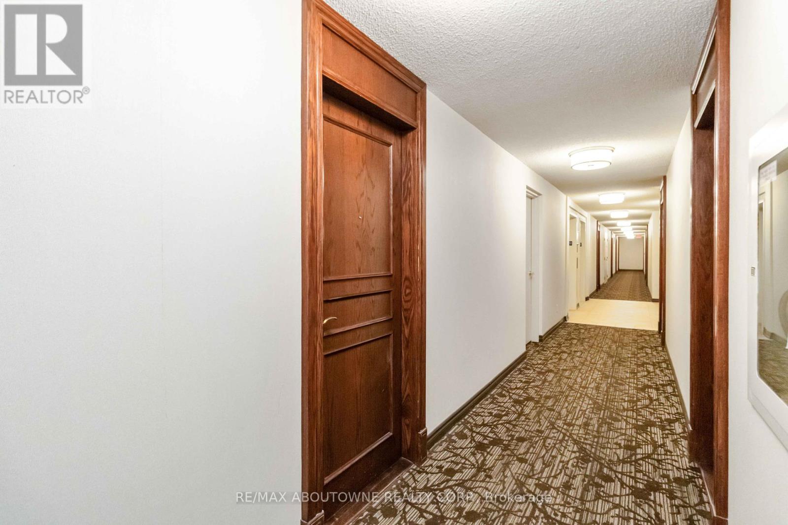 Photo 4 of 1213 2565 Erin Centre Boulevard, Mississauga ON