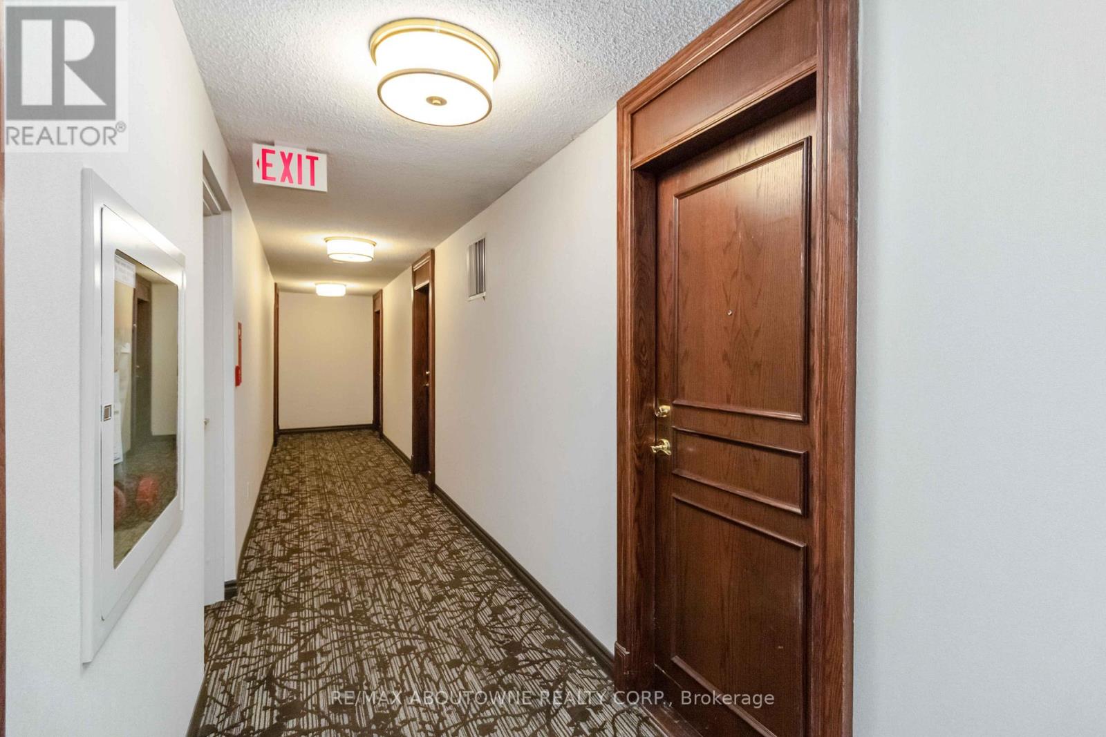 Photo 5 of 1213 2565 Erin Centre Boulevard, Mississauga ON