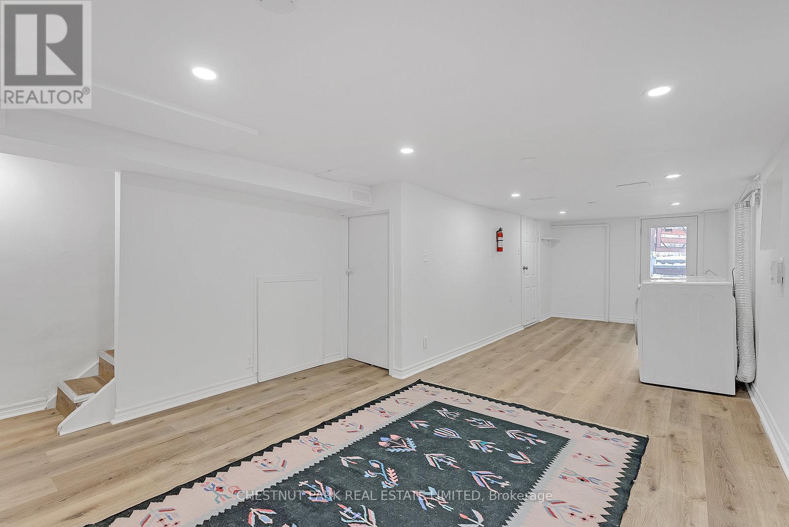 Photo 8 of Main 1383 Lansdowne Avenue, Toronto ON
