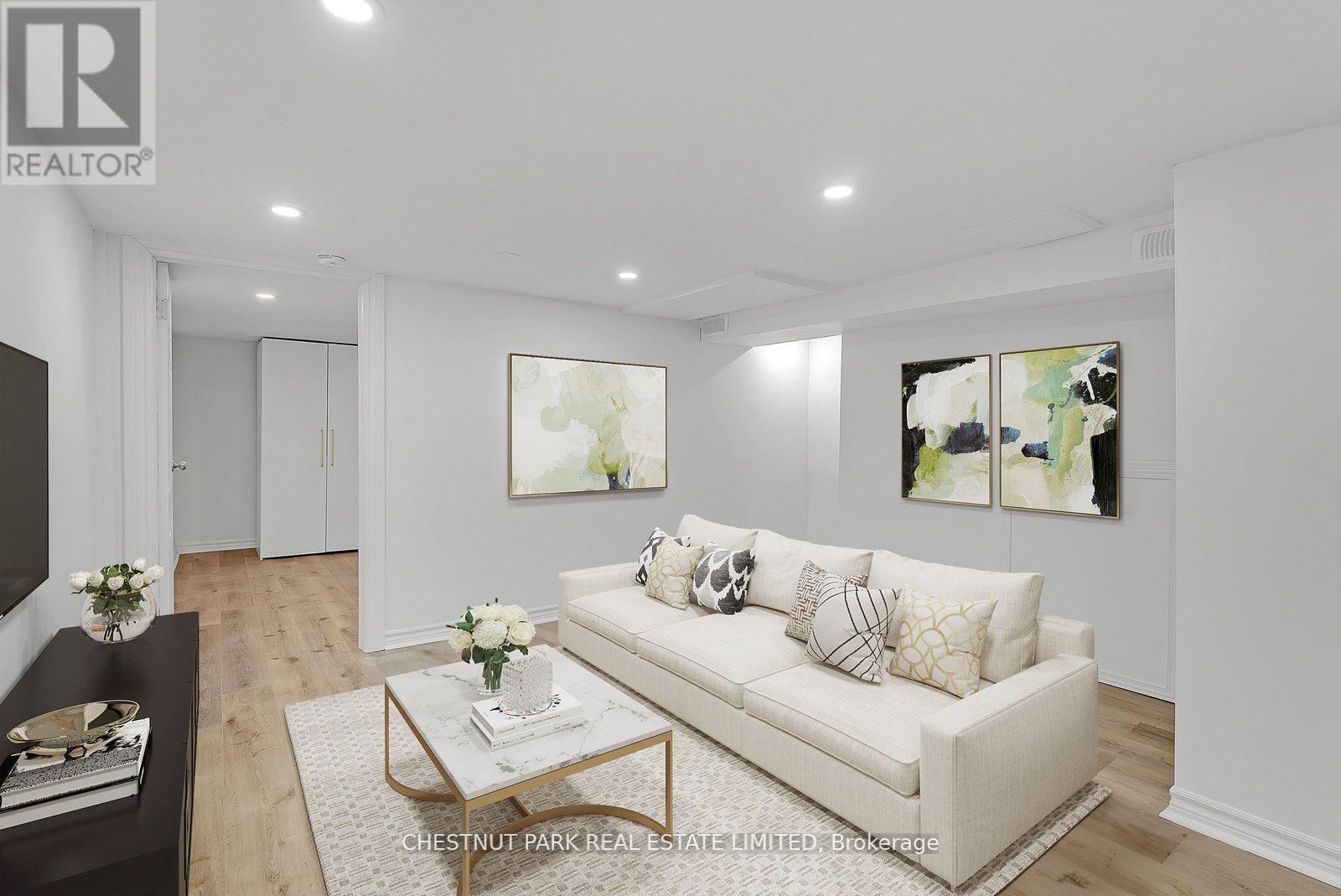 Photo 20 of Main 1383 Lansdowne Avenue, Toronto ON