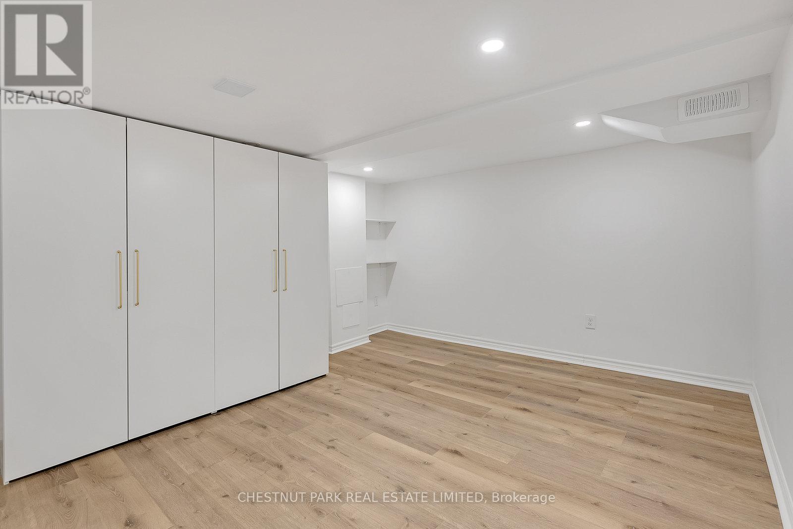 Photo 14 of Main 1383 Lansdowne Avenue, Toronto ON