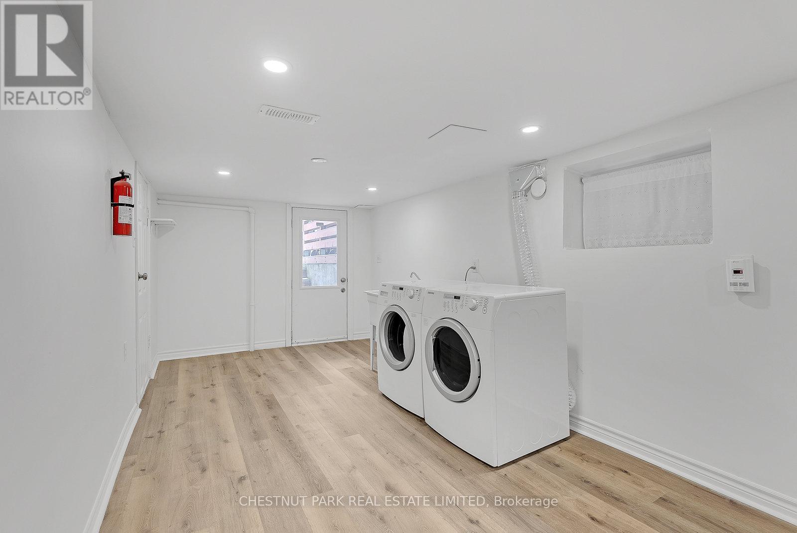 Photo 13 of Main 1383 Lansdowne Avenue, Toronto ON