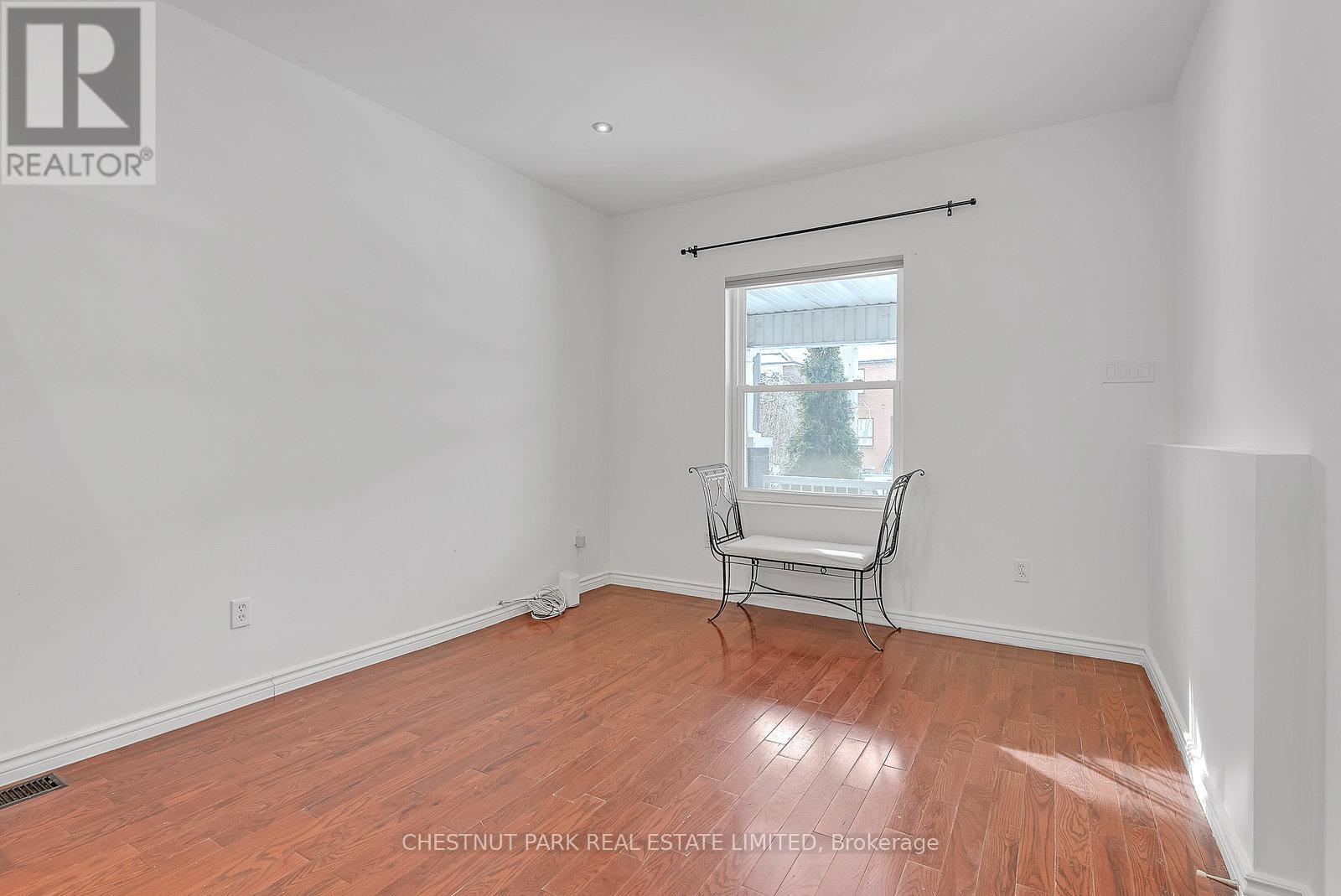 Photo 11 of Main 1383 Lansdowne Avenue, Toronto ON