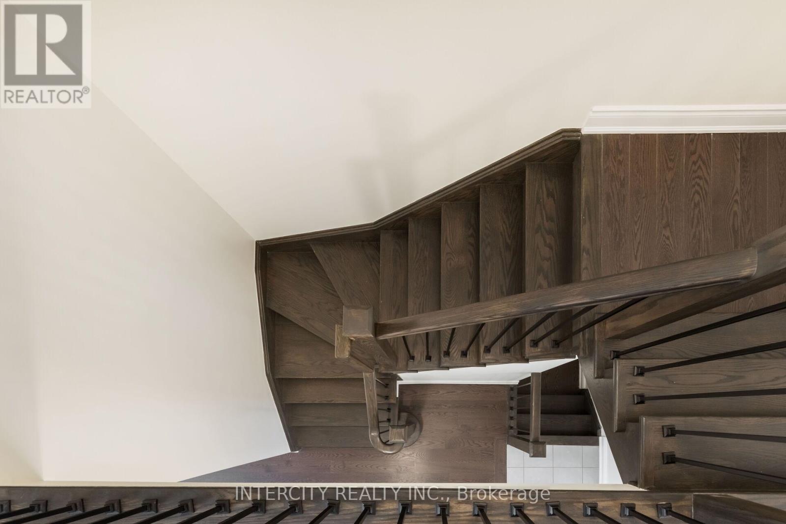 Photo 14 of 40 Donald Stewart Road, Brampton ON