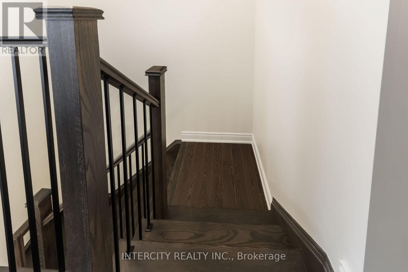 Photo 34 of 40 Donald Stewart Road, Brampton ON