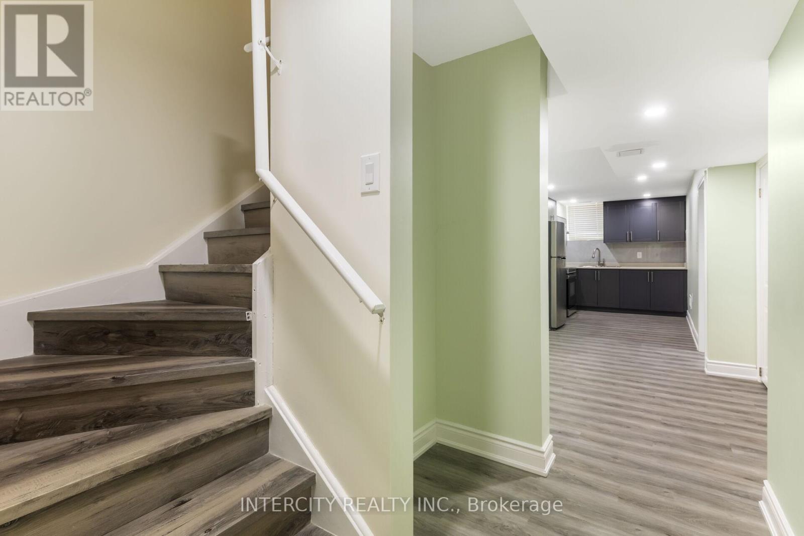 Photo 19 of 40 Donald Stewart Road, Brampton ON