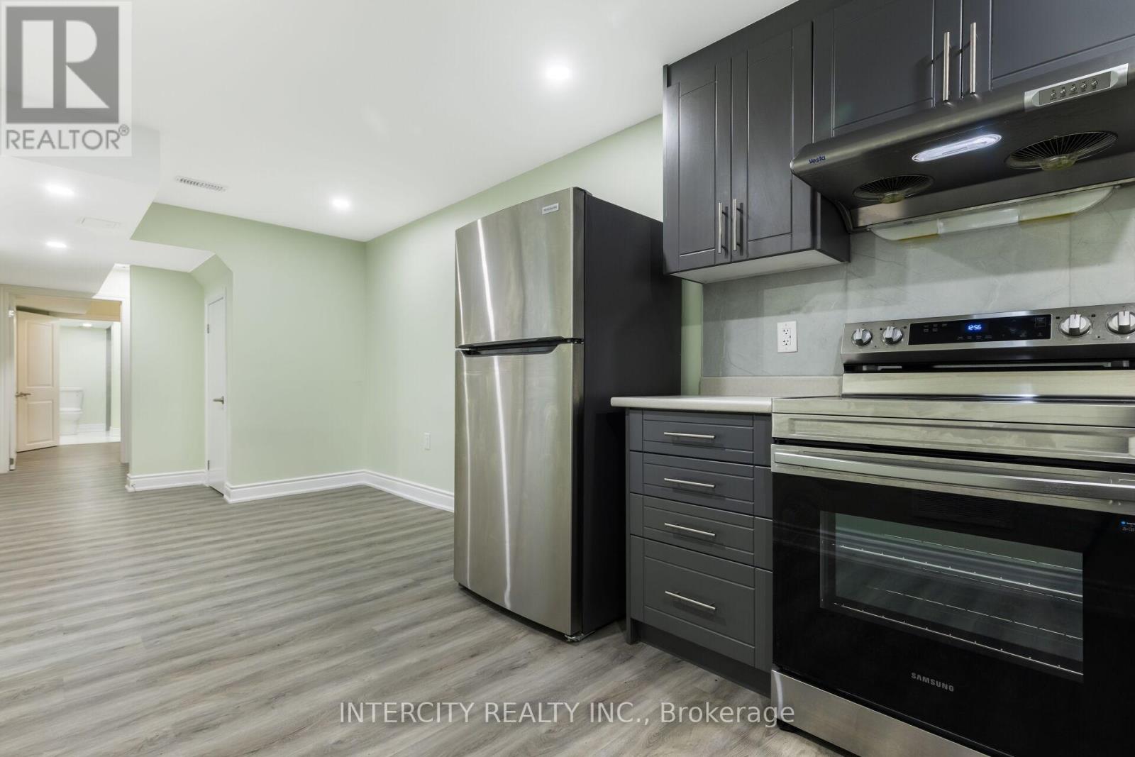 Photo 35 of 40 Donald Stewart Road, Brampton ON
