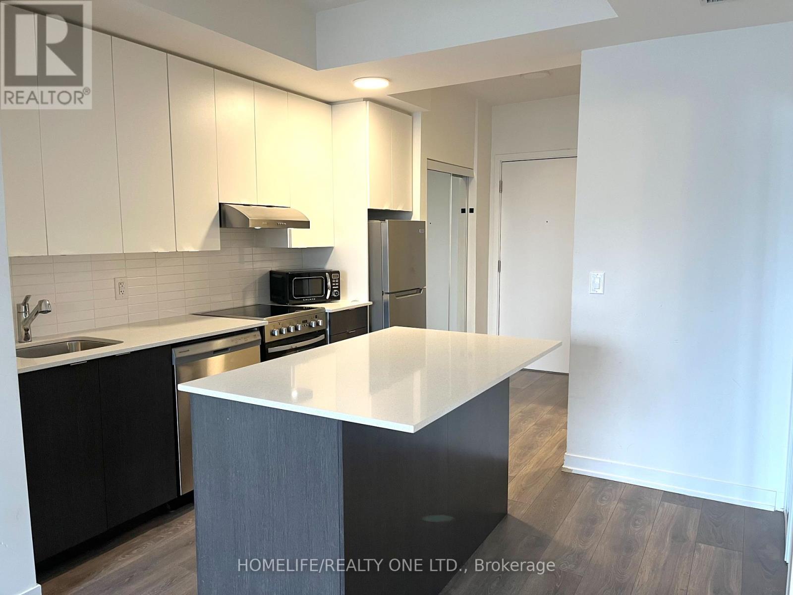 Photo 2 of 501 160 Canon Jackson Drive, Toronto ON