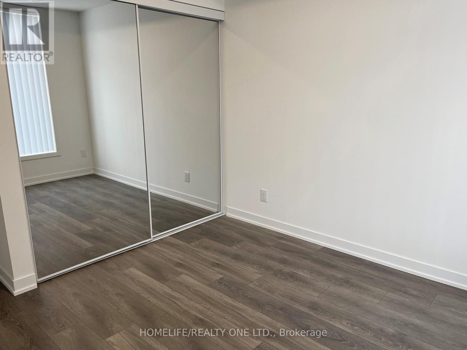 Photo 3 of 501 160 Canon Jackson Drive, Toronto ON
