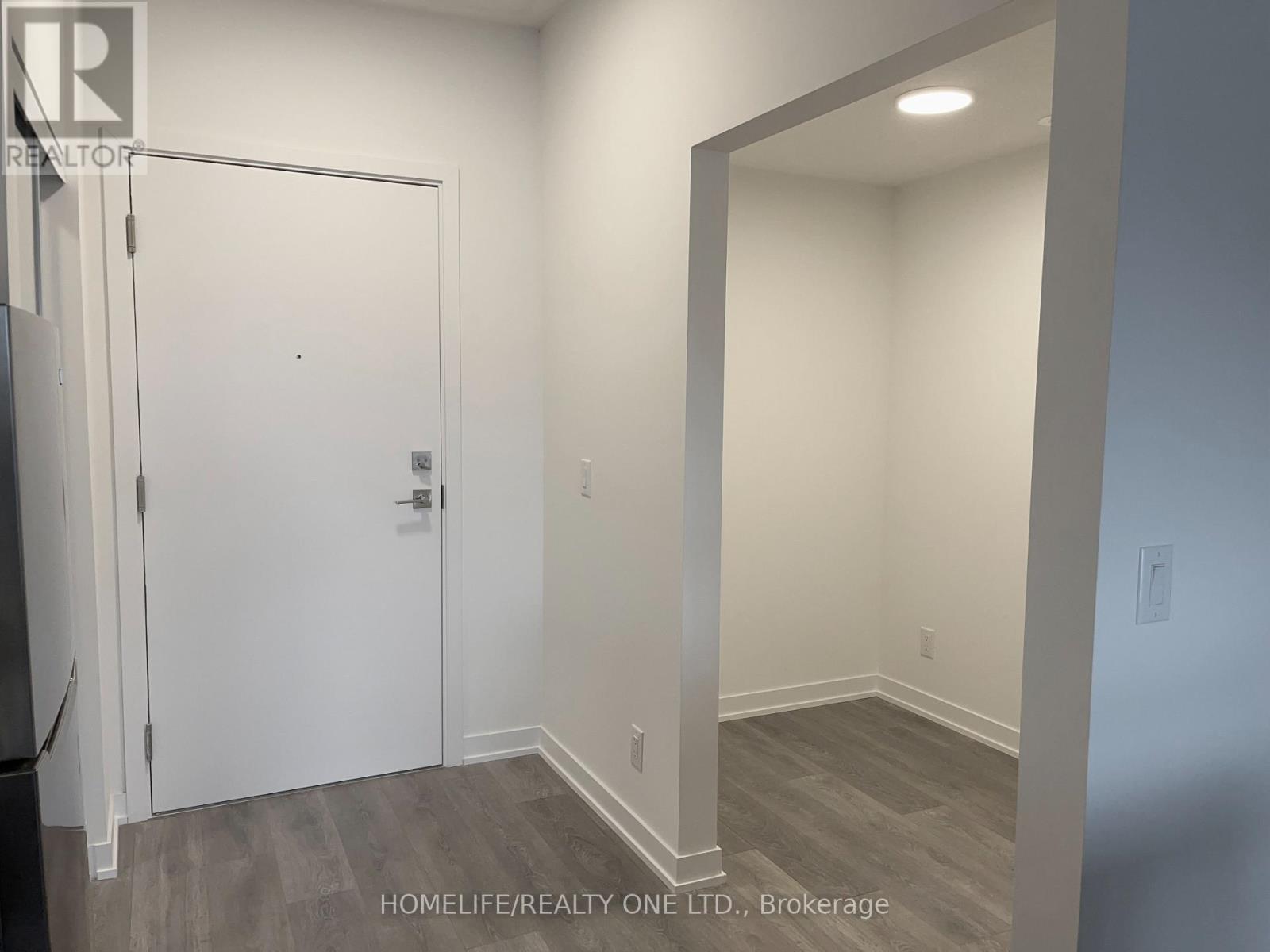 Photo 5 of 501 160 Canon Jackson Drive, Toronto ON