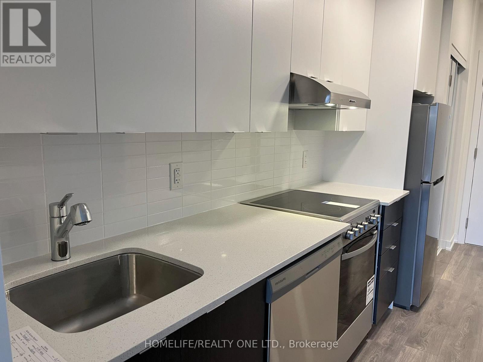 Photo 12 of 501 160 Canon Jackson Drive, Toronto ON