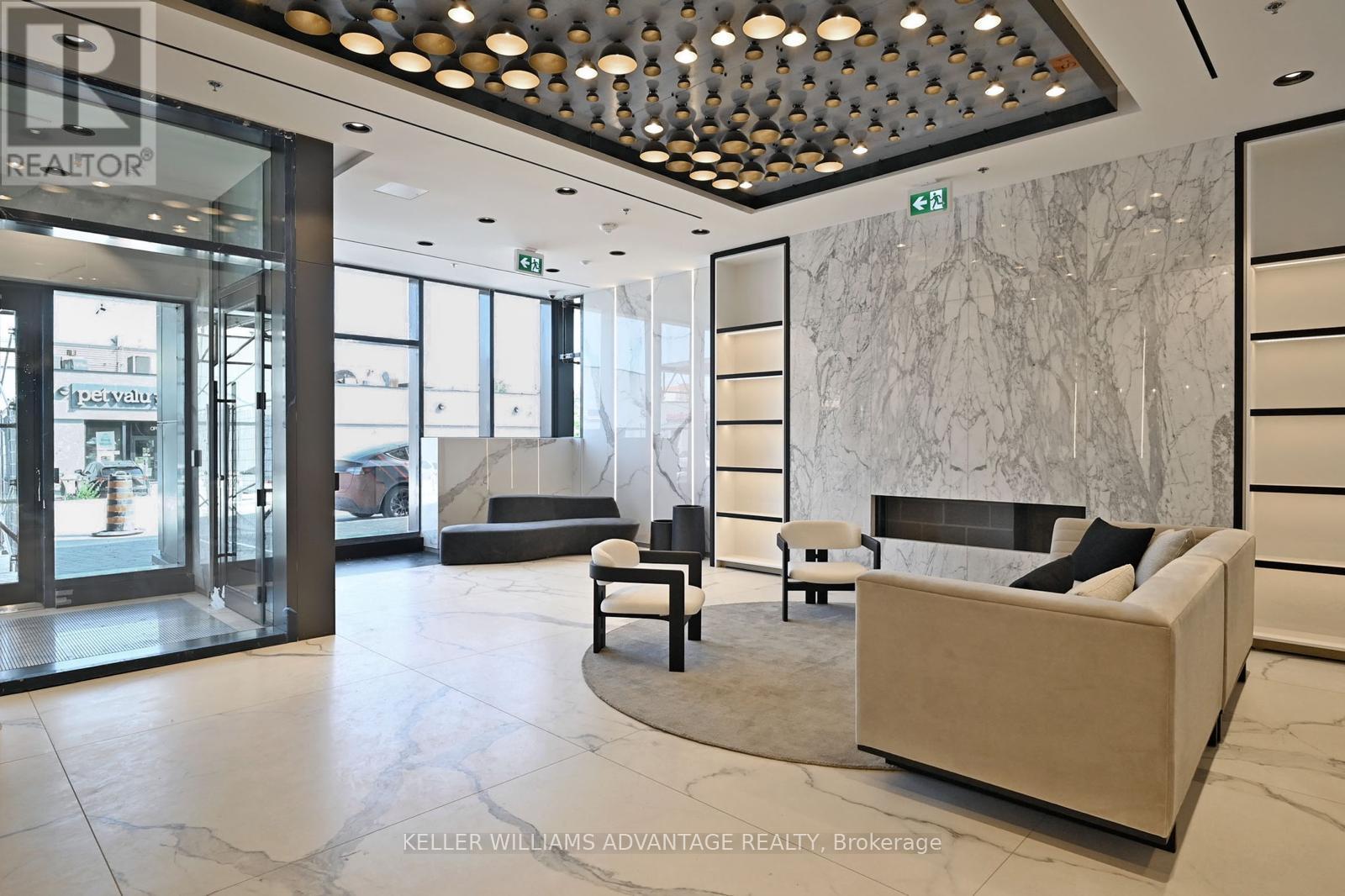 Photo 3 of 2407 10 Graphophone Grove, Toronto ON