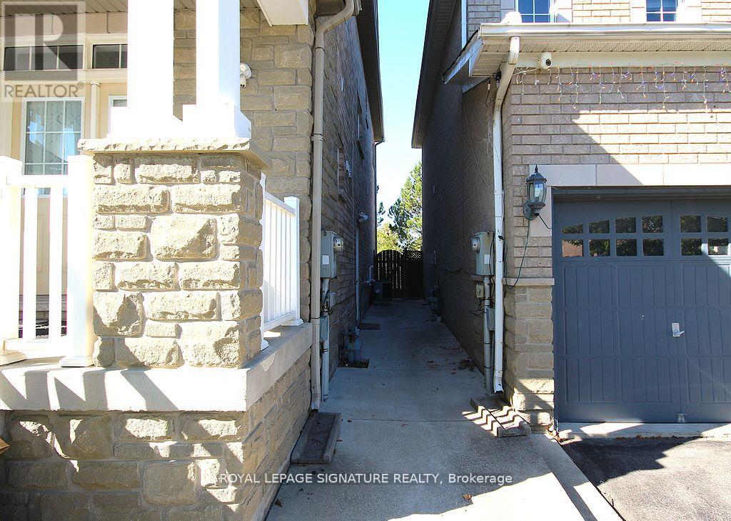 Photo 1 of Lower 70 Penbridge Circle, Brampton ON