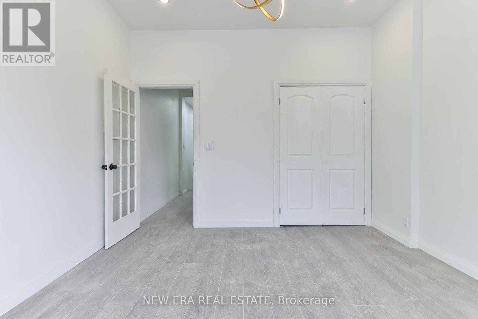Photo 9 of 990 Dovercourt Road, Toronto ON