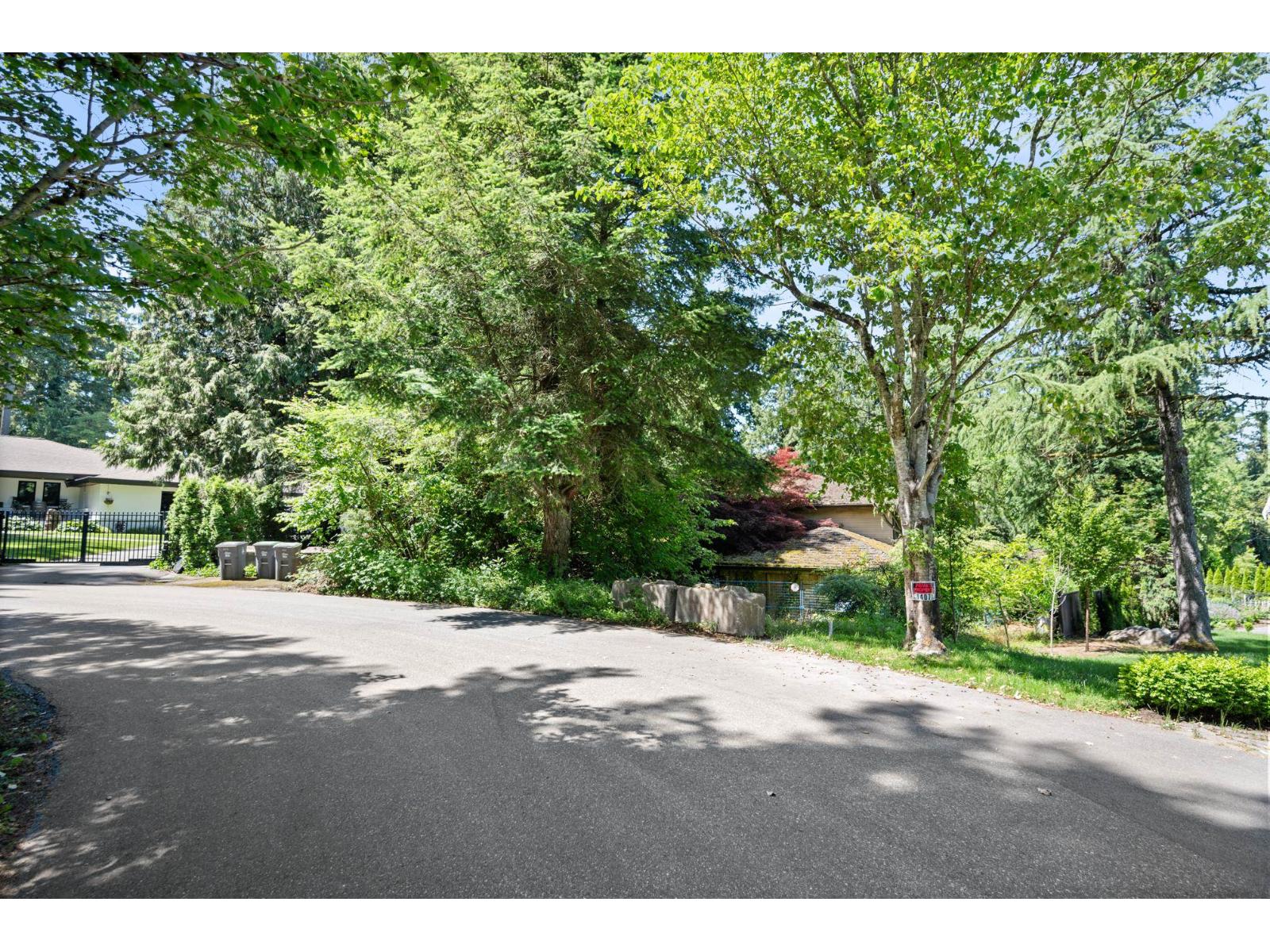 Photo 5 of 14069 26 A Avenue, Surrey BC