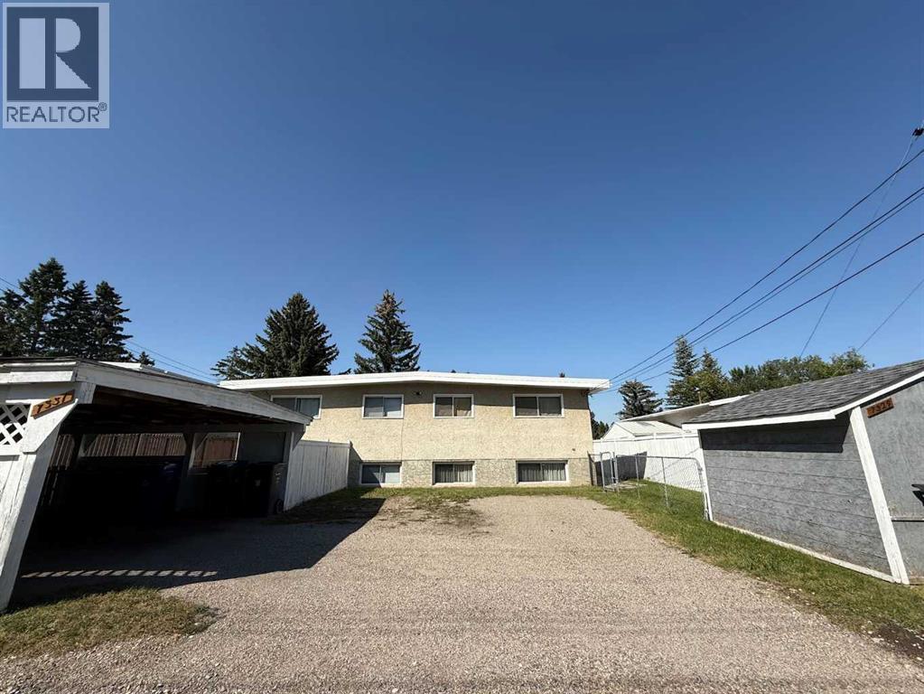 Photo 35 of 7331 7329 Huntertown Crescent Nw, Calgary AB