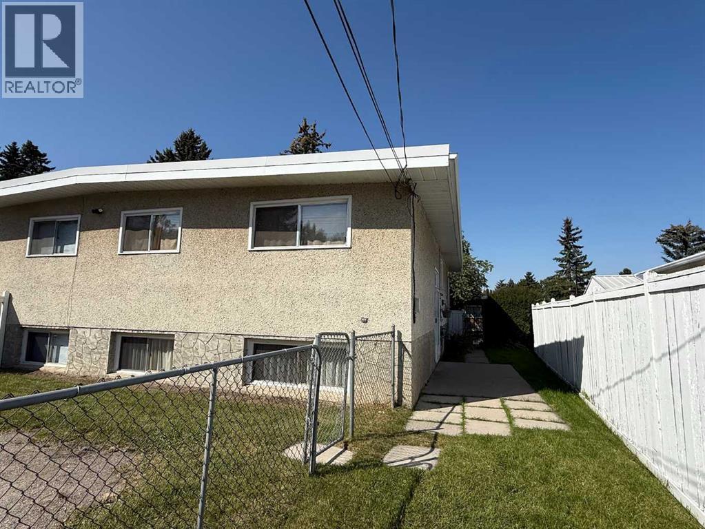 7331 & 7329 Huntertown Crescent NW, Calgary, Alberta