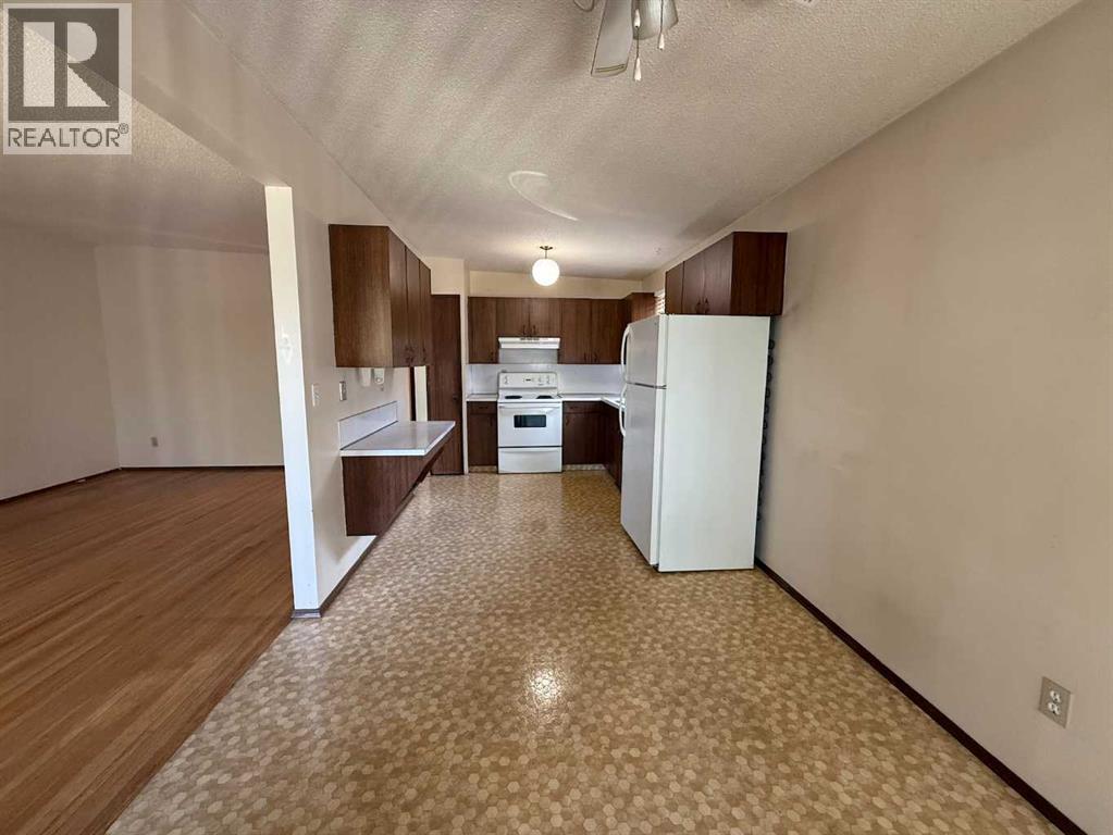 Photo 18 of 7331 7329 Huntertown Crescent Nw, Calgary AB