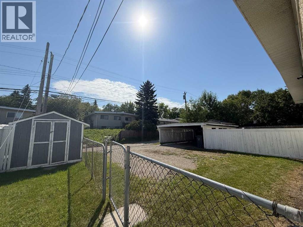 Photo 30 of 7331 7329 Huntertown Crescent Nw, Calgary AB