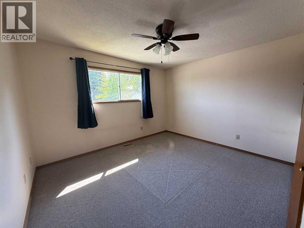 Photo 33 of 7331 7329 Huntertown Crescent Nw, Calgary AB