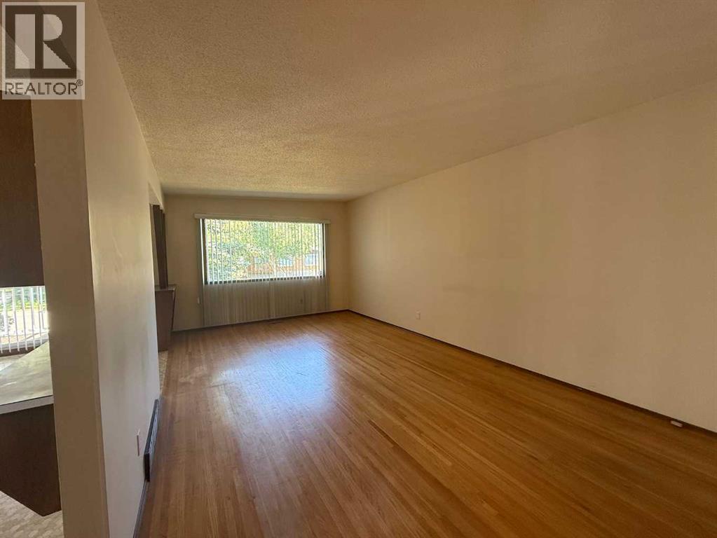 Photo 19 of 7331 7329 Huntertown Crescent Nw, Calgary AB