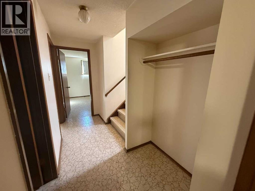 Photo 23 of 7331 7329 Huntertown Crescent Nw, Calgary AB