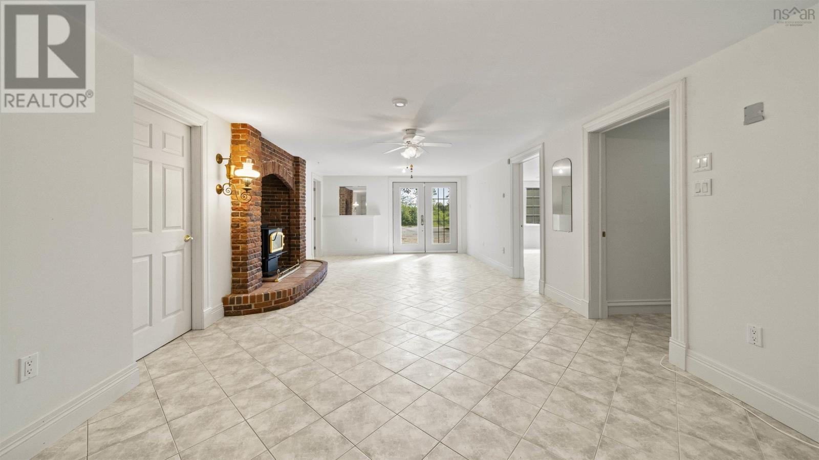 Single Family House for Sale in  Highway  Brentwood 
