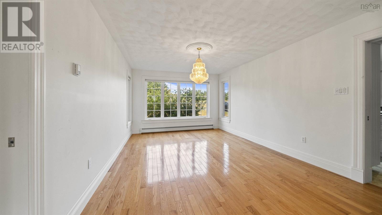 Single Family House for Sale in  Highway  Brentwood 