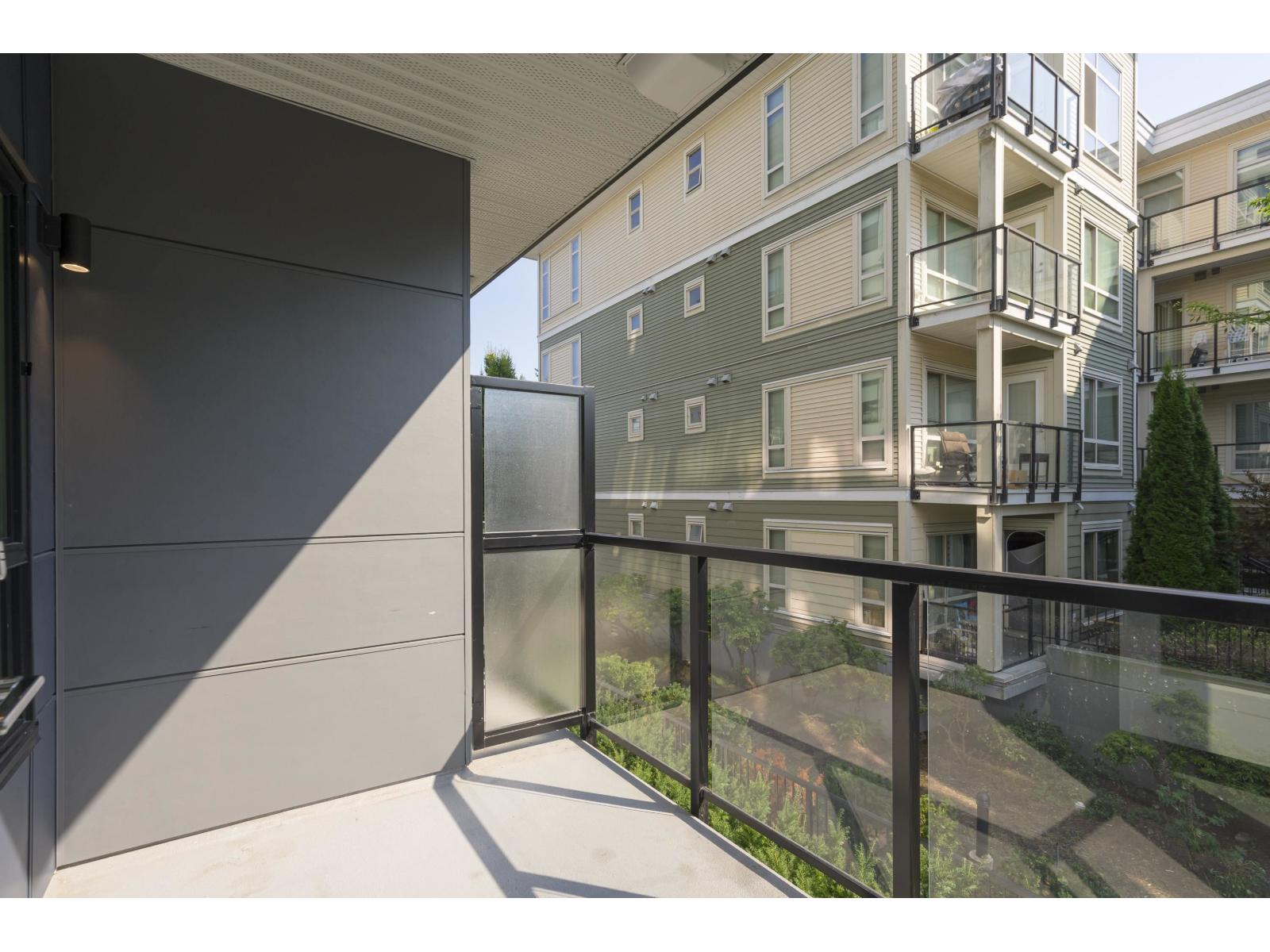 Photo 17 of 207 10777 138 Street, Surrey BC