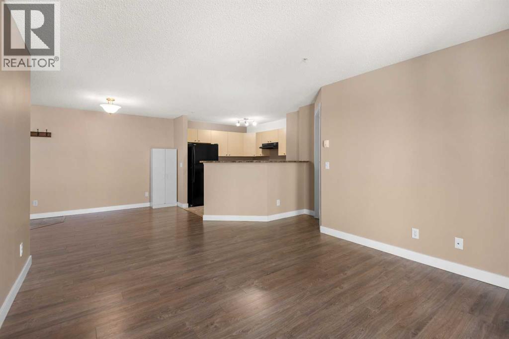 Photo 15 of 8225 304 Mackenzie Way Sw, Airdrie AB