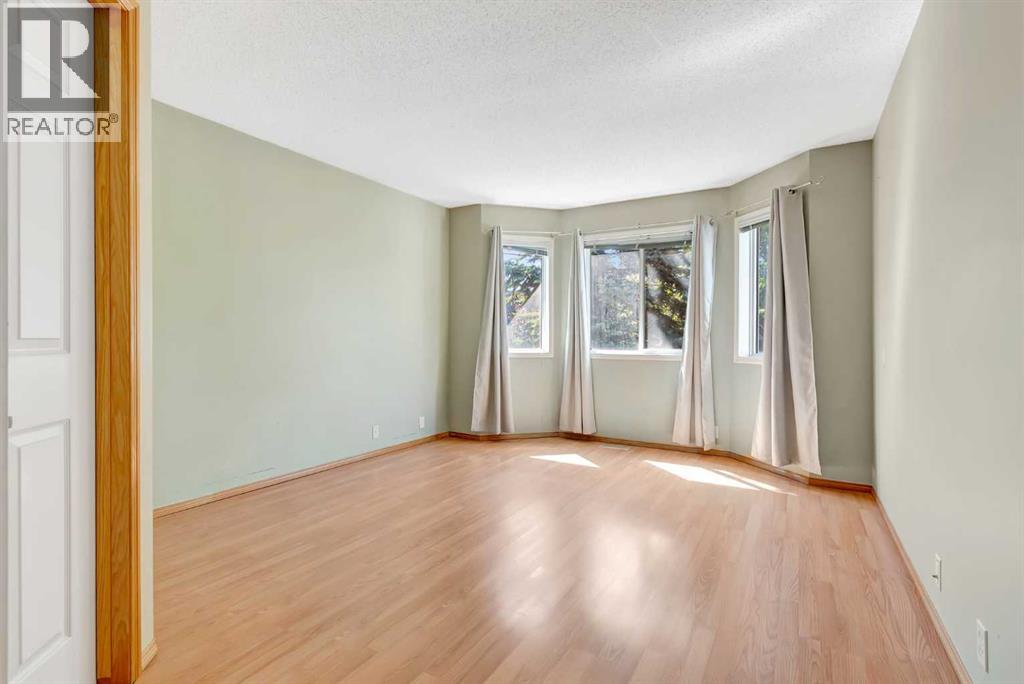Photo 34 of 155 Douglas Glen Close Se, Calgary AB