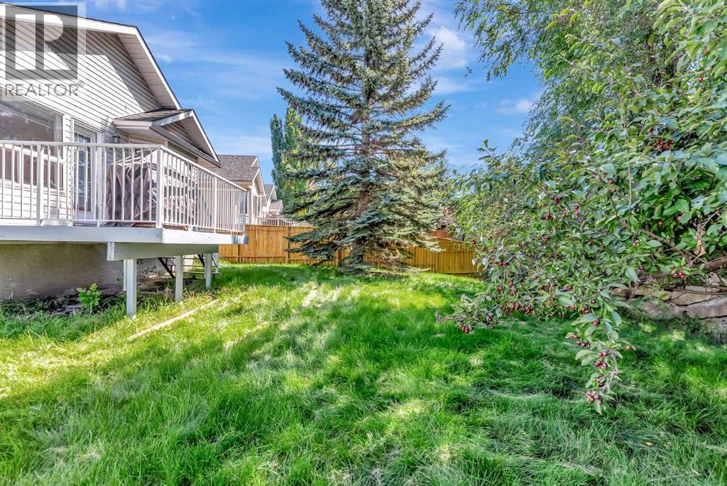 Photo 23 of 155 Douglas Glen Close Se, Calgary AB