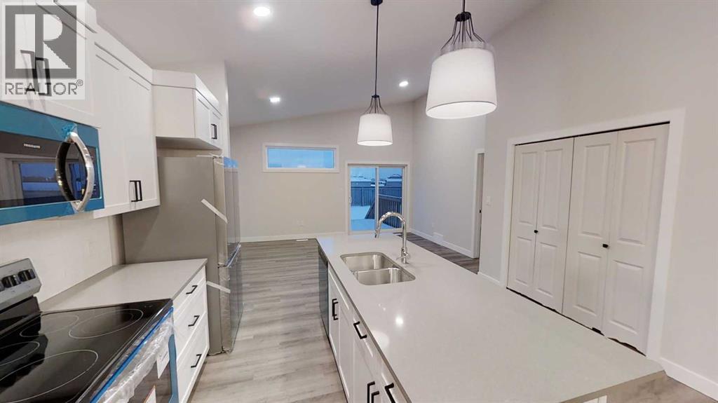 Photo 8 of 10649 133 Avenue, Grande Prairie AB
